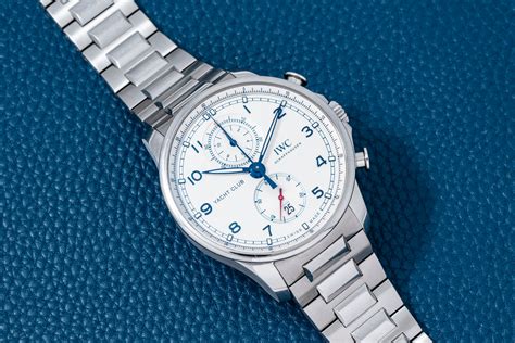 IWC Yacht Club – Analog:Shift